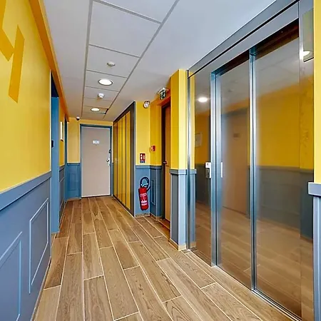 Hotel Charming With Rooftop - 2p - Vanves